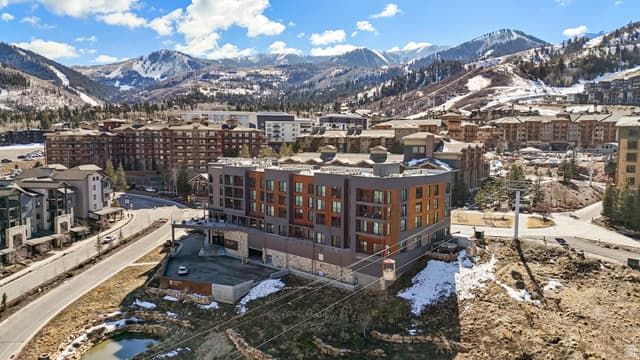 2670 CANYONS RESORT DR #127